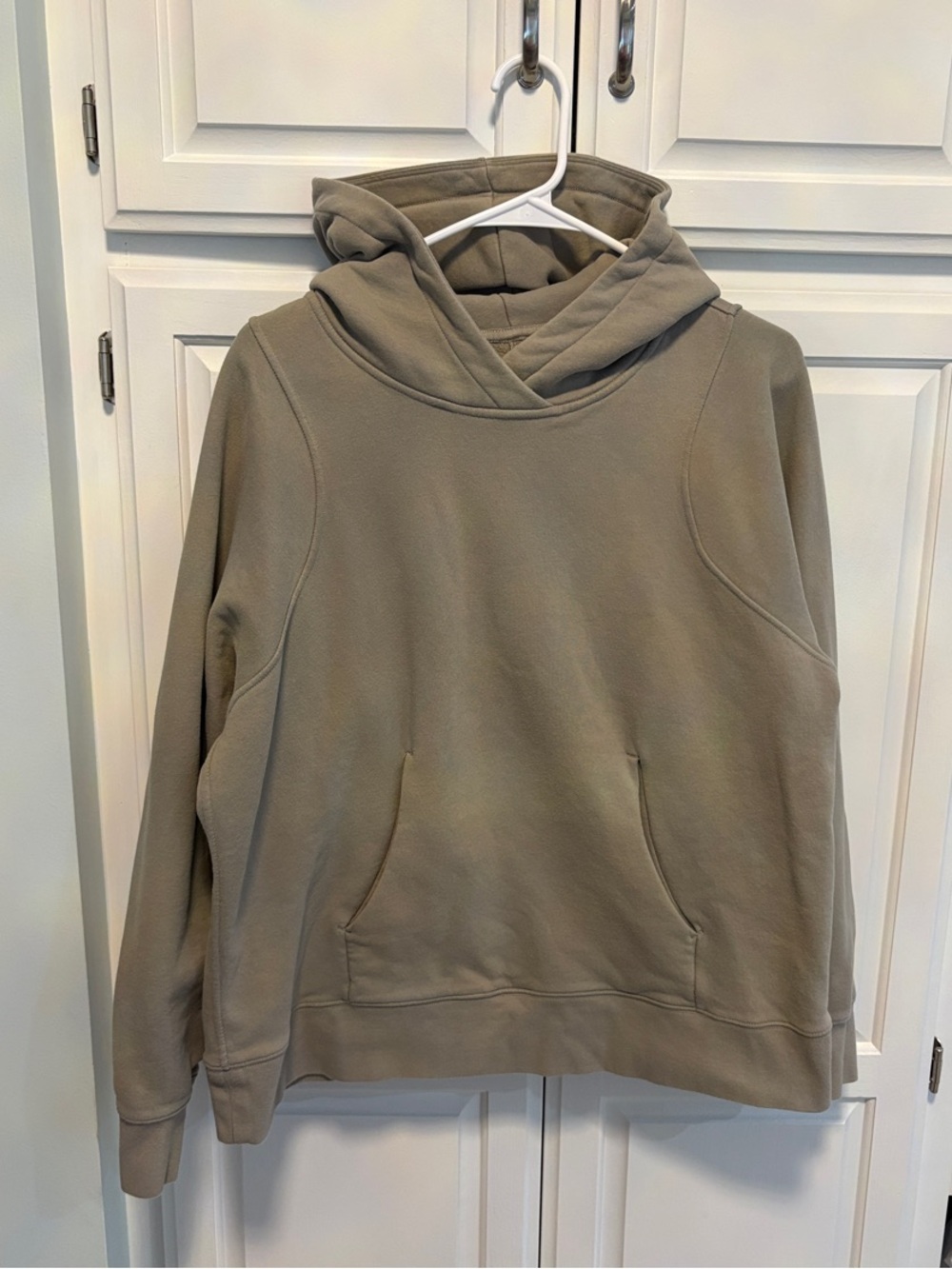 Lululemon Women’s Pullover hoodie sweatshirt - size 12 - tan